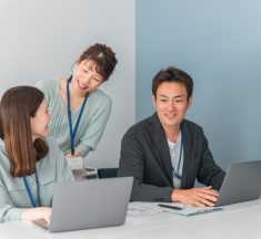 上司の影響力が職場を変える