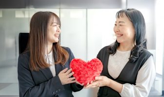 「優しくされると不安になる」愛を受け取れないときの心理